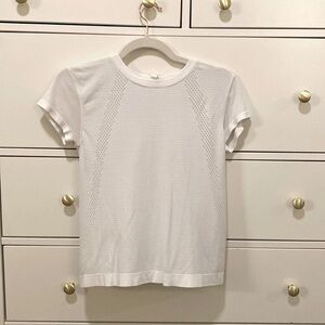 Lululemon Train to Be Short Sleeve Tee in white size 4